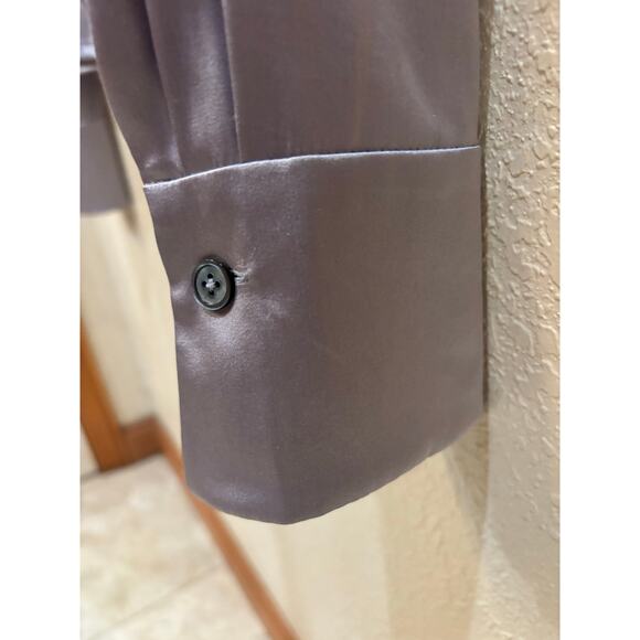 LInda Allard Ellen Tracy silver gray/ shimmery silk blouse size 8 wide cuffs - Picture 6 of 7